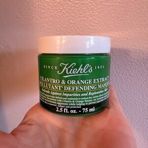 Kiehl's Cilantro &Orange Extract Pollutant Defending Masque